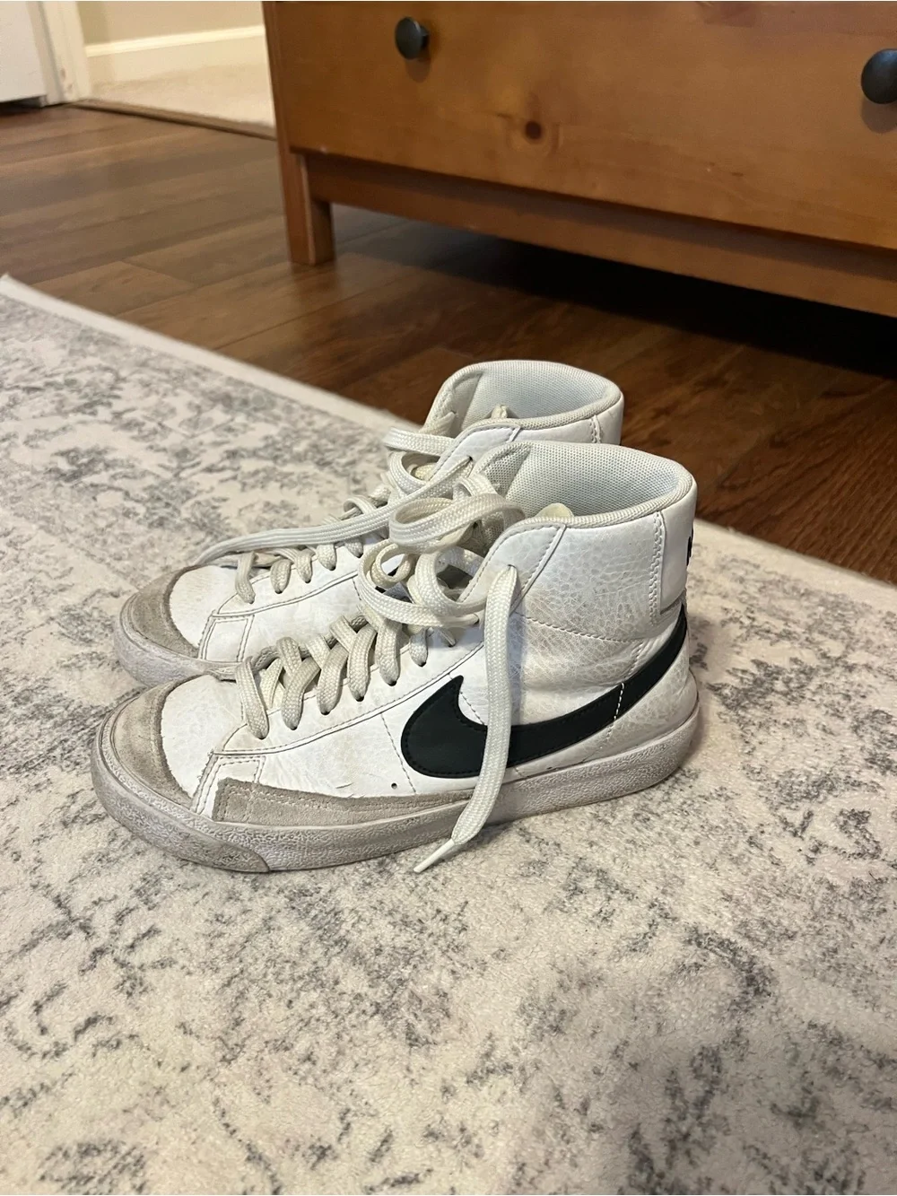 Nike youth high
